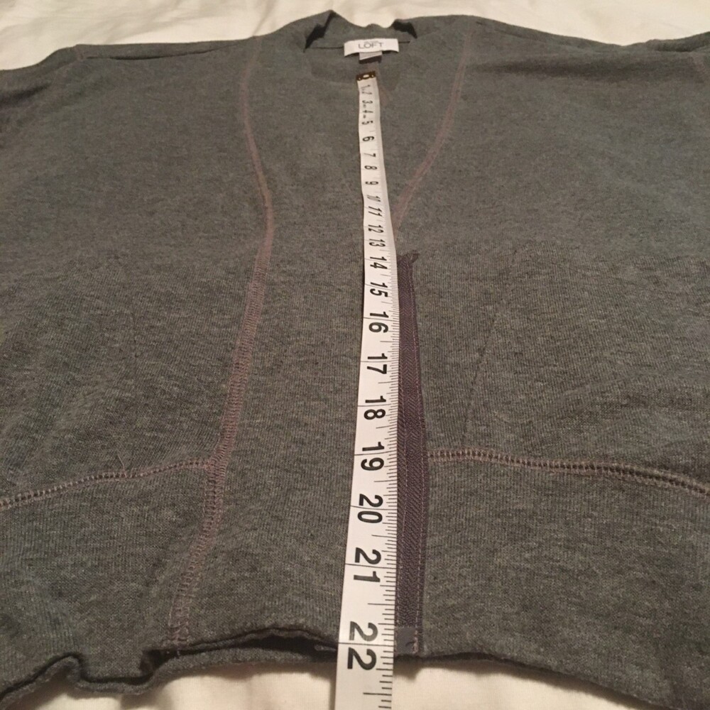 ✨️3 For $20✨️ Loft sweatshirt Women XS gray zip cardigan Oversized Preppy Retro - Picture 7 of 7